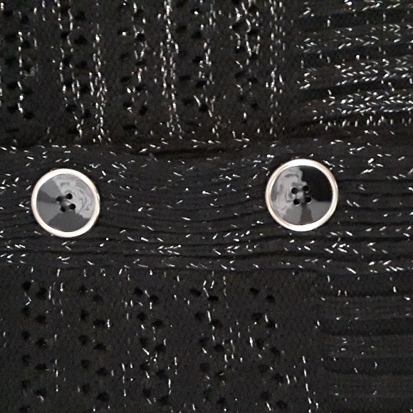 Needleworks Avenue Design Black/Silver Short Sleeve Button Front Cardiga… - Picture 2 of 7